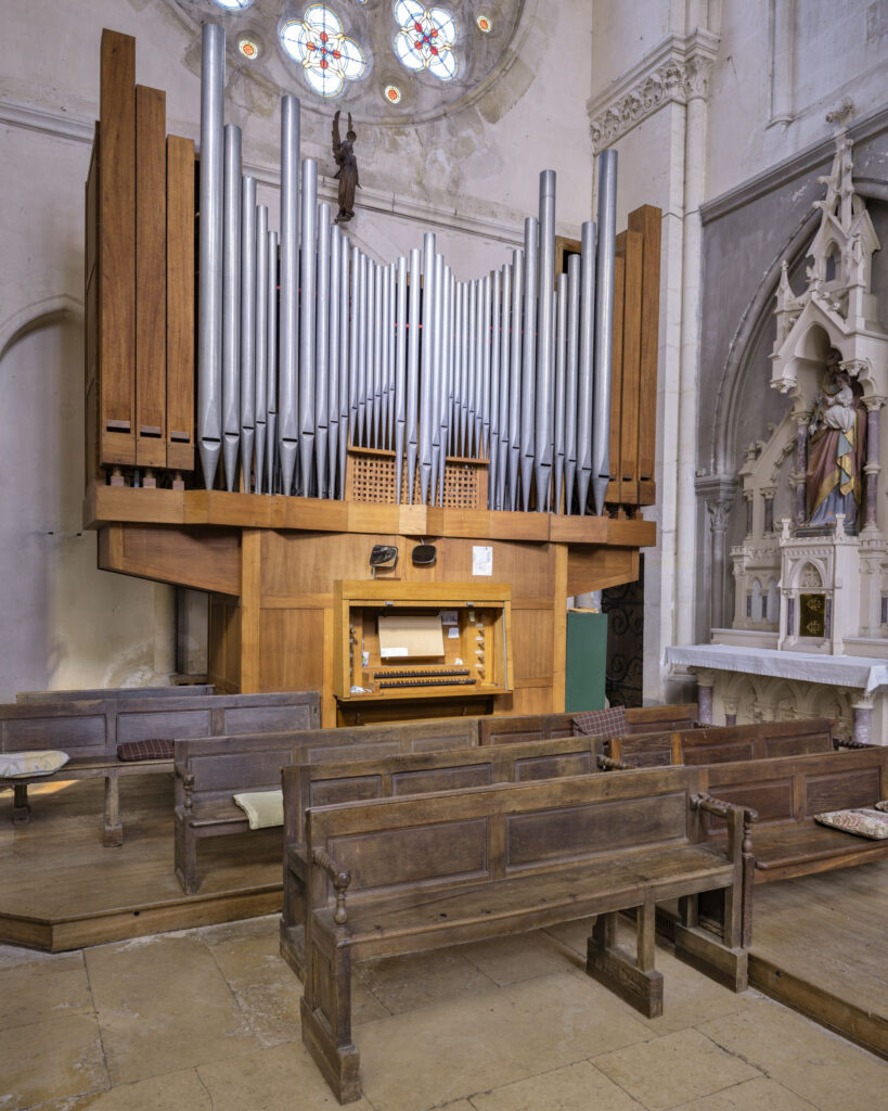 Vue générale du buffet de l'orgue de Neuvizy. © Région Grand Est – Inventaire général / Thomas, Patrice.