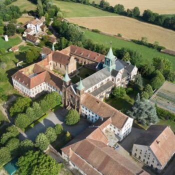Vue aérienne du dessus Oelenberg abbaye(1)(1)